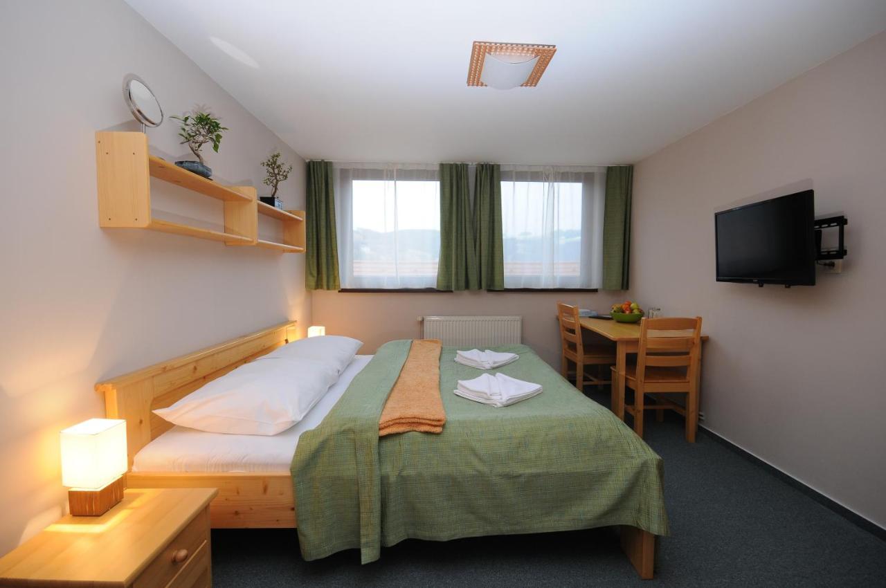 Penzion Adika Mýto pod Ďumbierom Zimmer foto