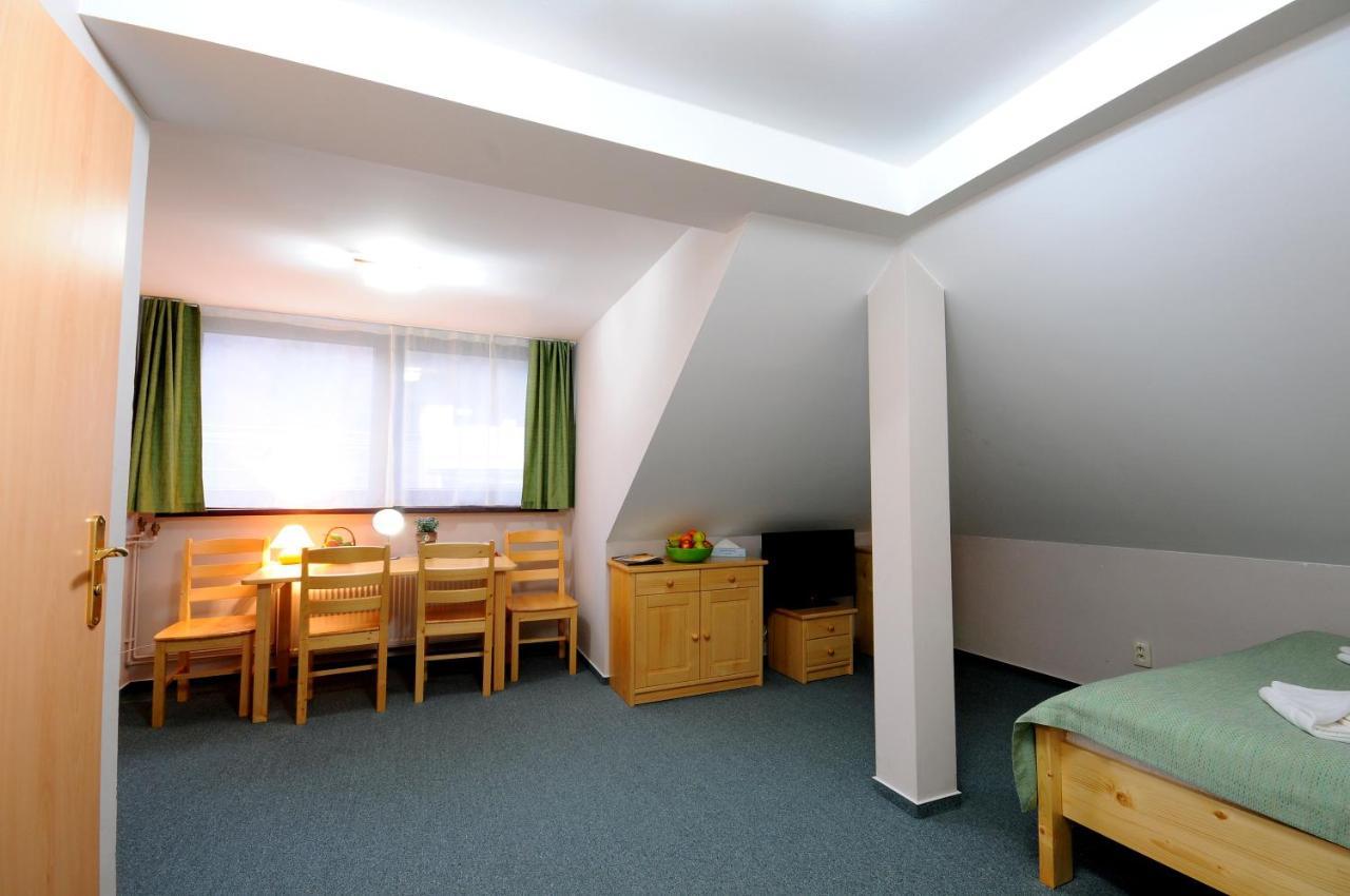 Penzion Adika Mýto pod Ďumbierom Zimmer foto