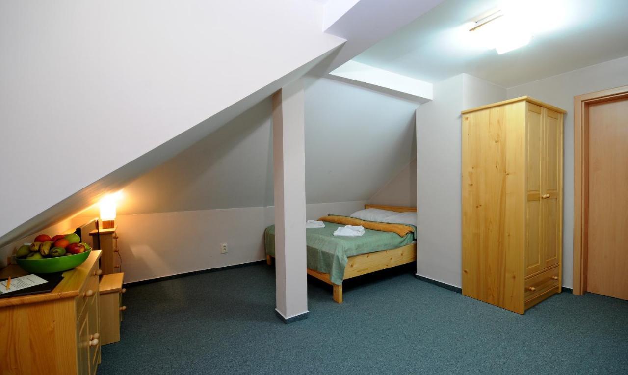 Penzion Adika Mýto pod Ďumbierom Zimmer foto